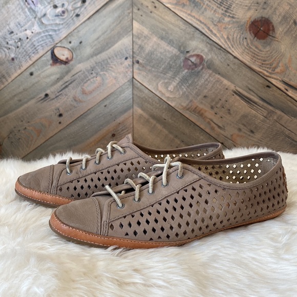 Frye Tegan Perforated Laced Low Sneakers 8 - Picture 6 of 16